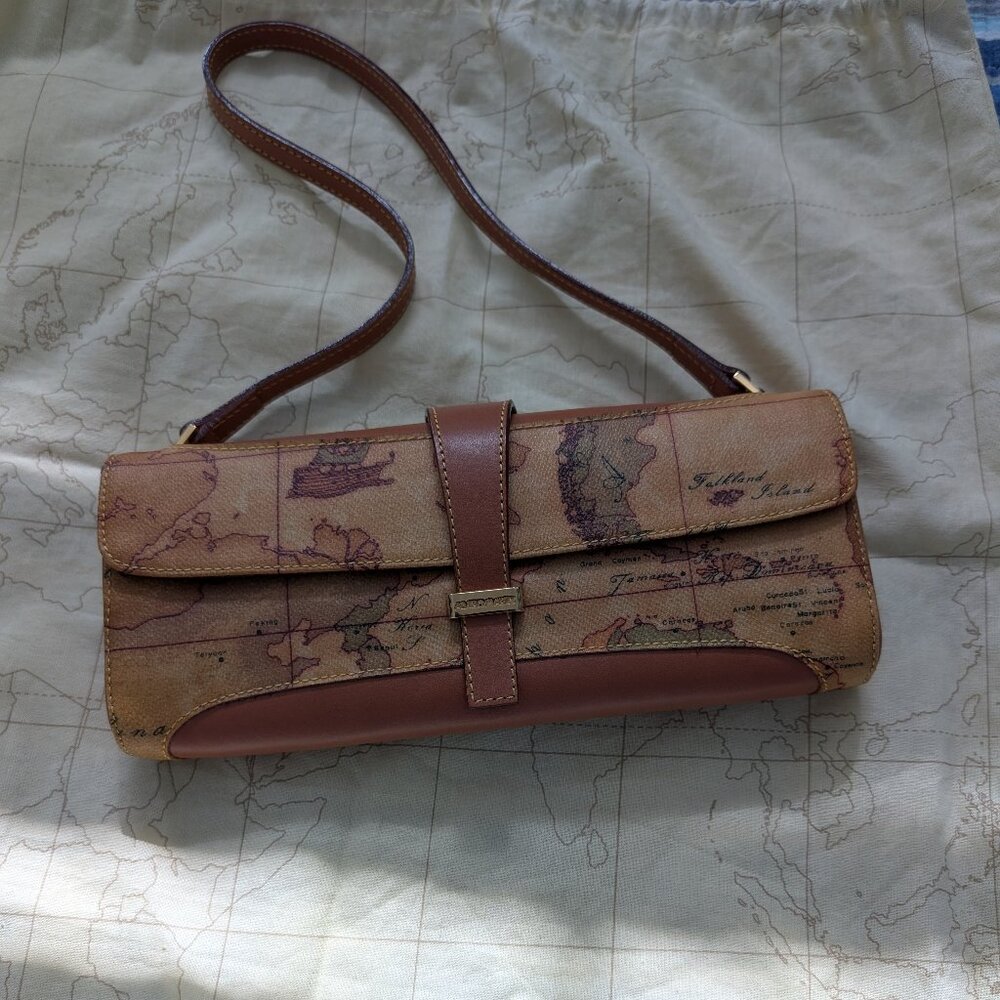 Alviero Martini Signature Map baguette bag - Picture 2 of 11